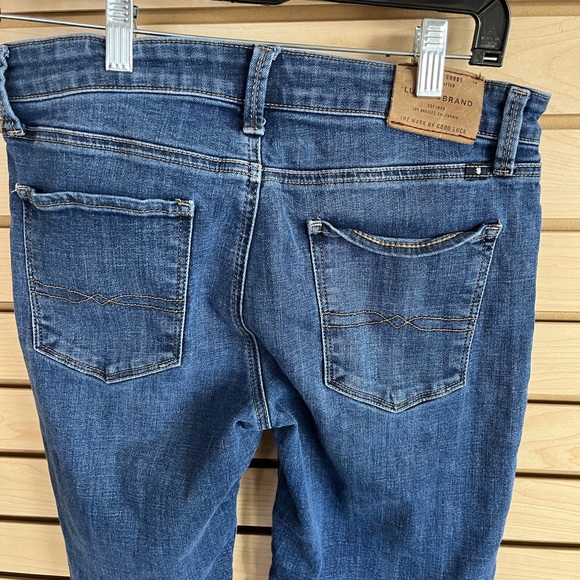 Lucky Brand Women's Mid Rise Bermuda Short size 4/27 - Picture 3 of 7